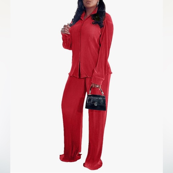 Stylish Red Two-Piece Set - Picture 3 of 4